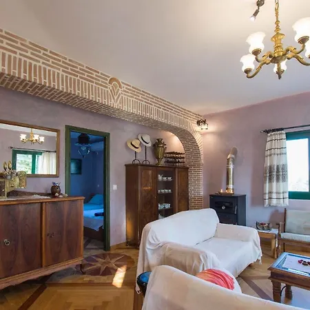 Eleonas Giovani House